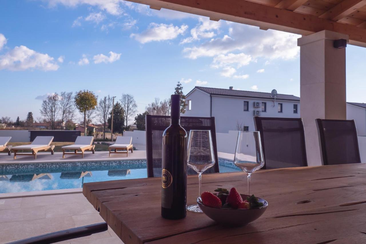 Villa Lydia Marčana Екстериор снимка