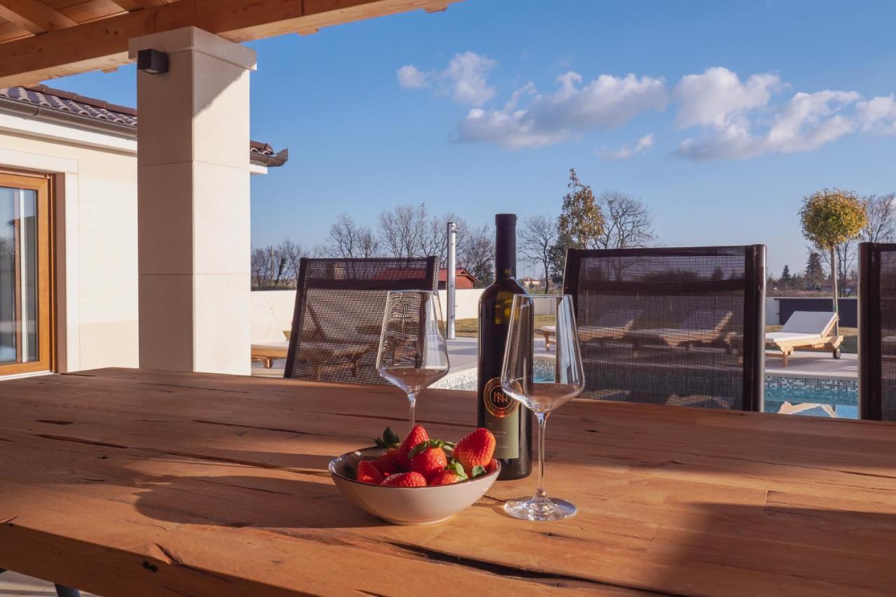 Villa Lydia Marčana Екстериор снимка