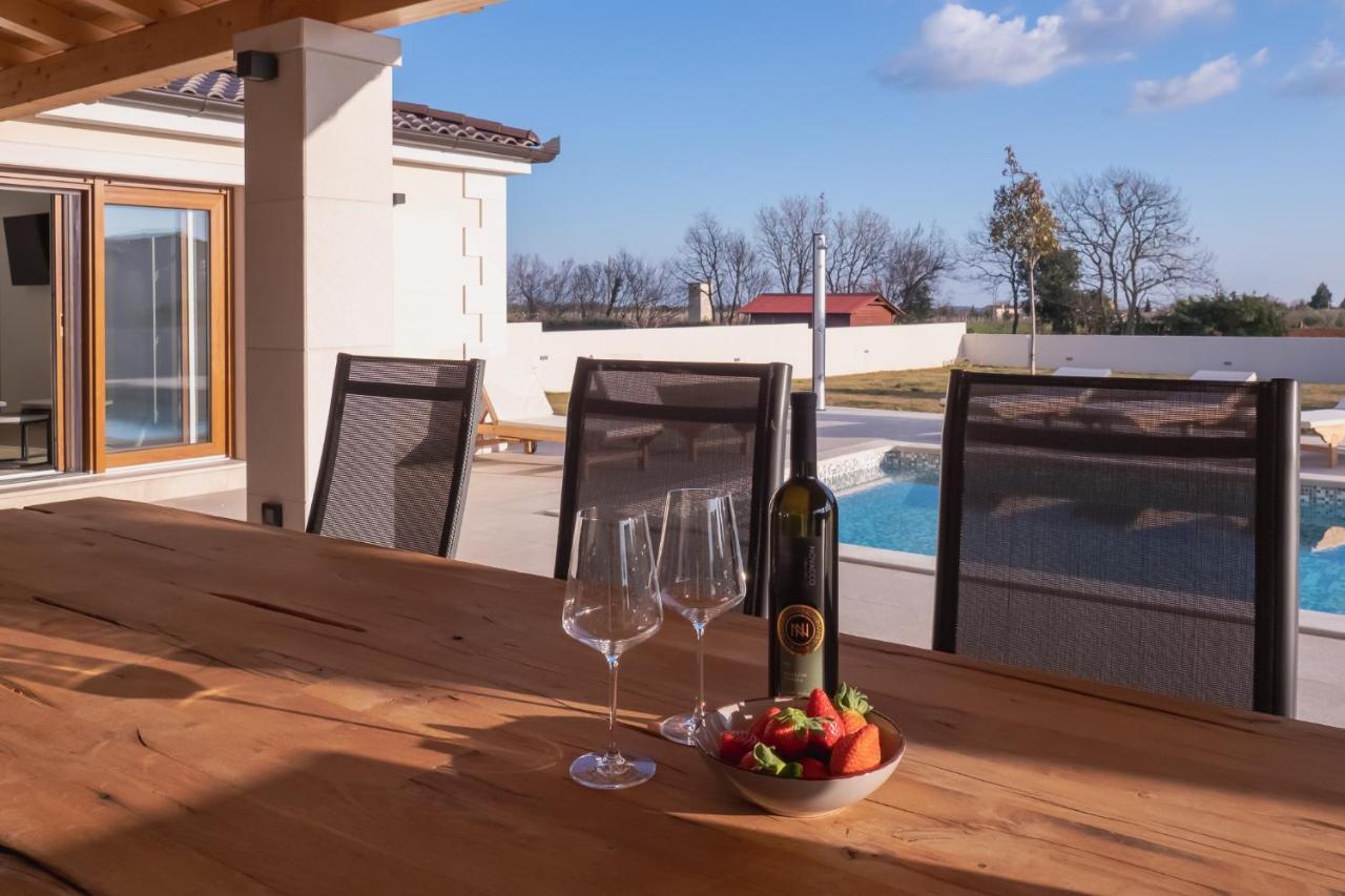 Villa Lydia Marčana Екстериор снимка